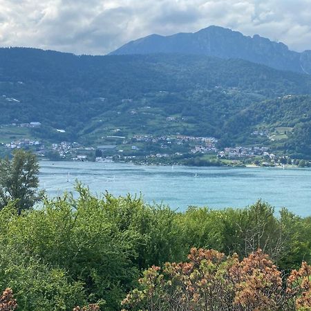 Lake Apartment Ischia Green Tenna Eksteriør bilde