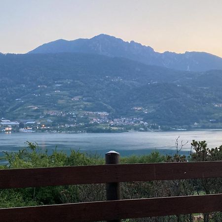 Lake Apartment Ischia Green Tenna Eksteriør bilde