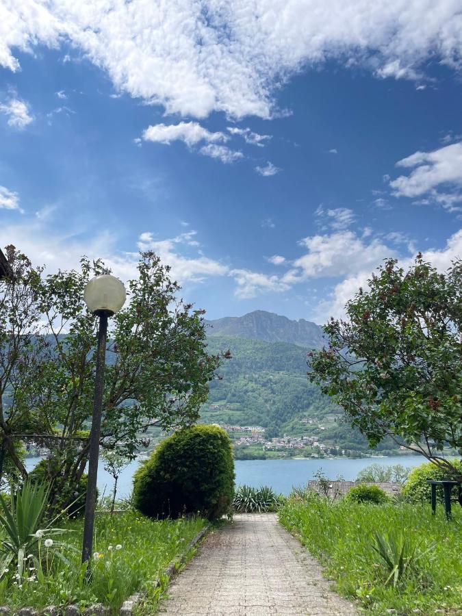 Lake Apartment Ischia Green Tenna Eksteriør bilde